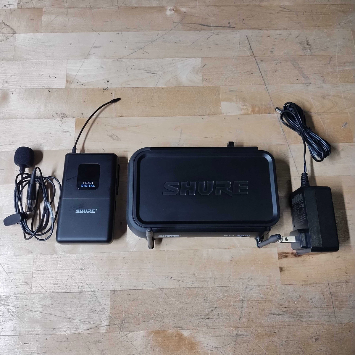 USED SHURE PGXD14/93-X8 DIGITAL WIRELESS LAVALIER MICROPHONE