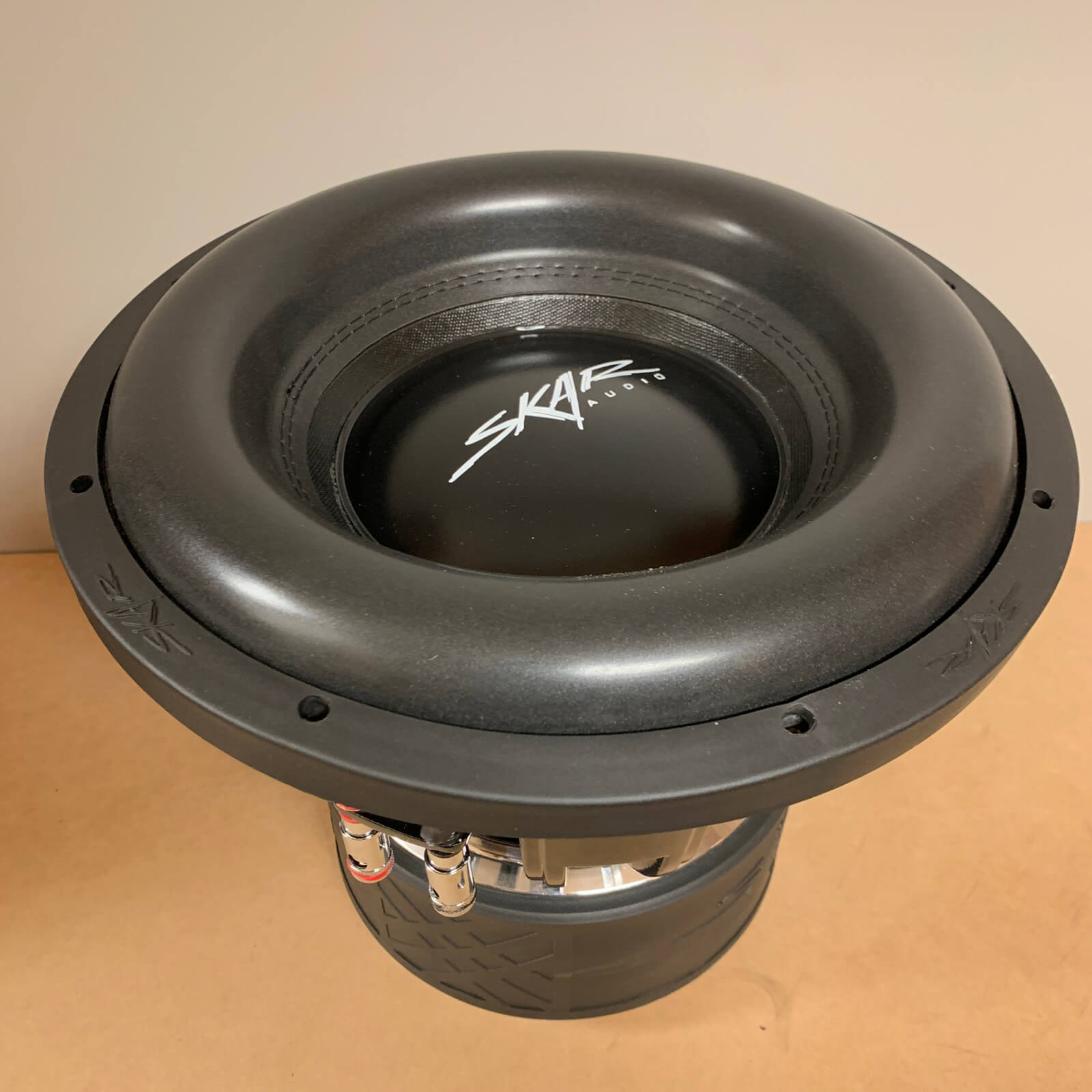 thumbnail interactive-video image 1 of Used CT Sounds HYDRO-12-D2 12" Shallow Mount Subwoofer - 500W RMS Dual 2 Ohm - Tested Working 1 of 5